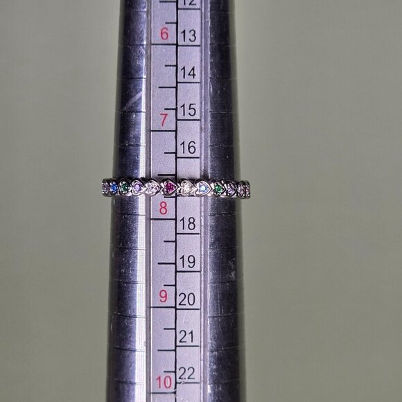 Sterling Silver Heart Eternity Ring With Multicolor Cubic Zirconia Size 7.75 (NW - Picture 6 of 6